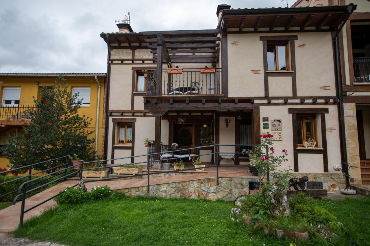 Hotel Rural En Las Cascadas De Tobera Exteriör bild