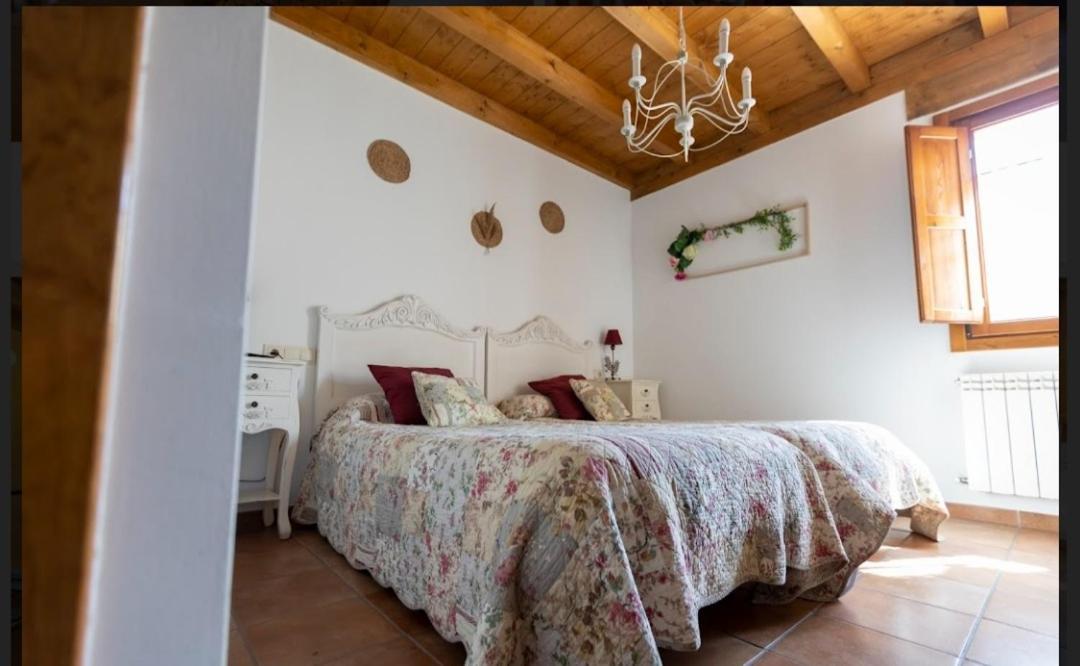 Hotel Rural En Las Cascadas De Tobera Exteriör bild